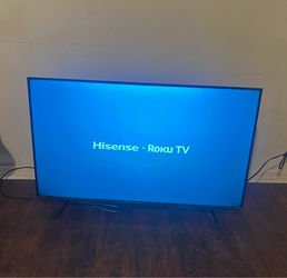 4K UHD Roku Smart TV
