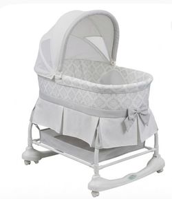 Kolcraft Bassinet