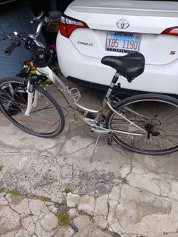 Trek womens bike alpha aluminum Multitrack 7200