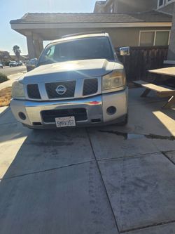 Nissan Armada 2005