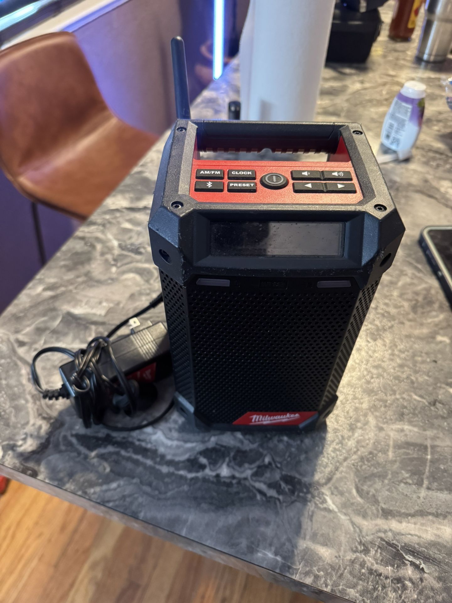 Milwaukee M12 Radio