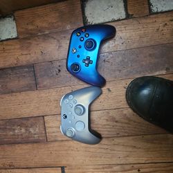 Xbox Wireless Controllers