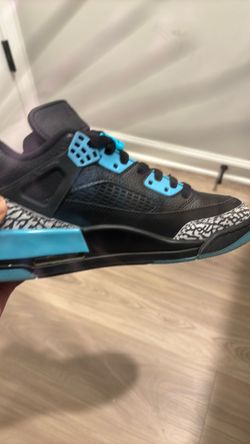Shoes spikes blue n black