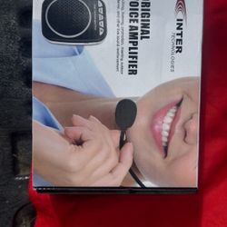 Portable voice amplifier with headset microphone, personal speaker microphone, rechargeable and ultra-lightweight for teachers, seniors, tour guides, 
