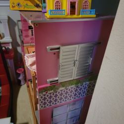 Doll House 