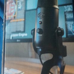 Brand New Blue Broadcast Mic 