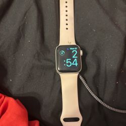 Apple Watch SE