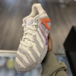 Sz 8 | USED | 2025 Nike JA 3 EP Light Show 