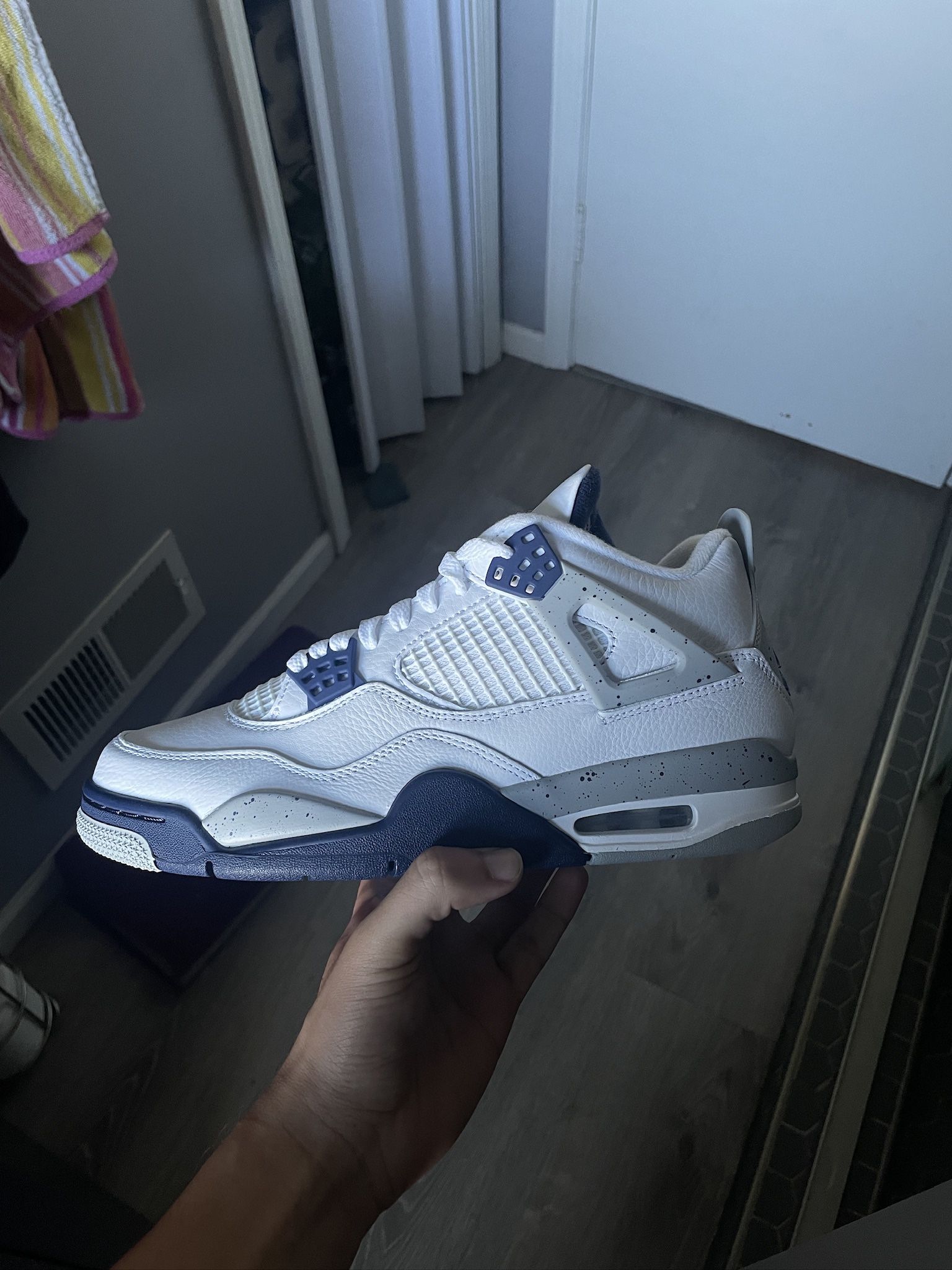 Jordan 4 Midnight Navy