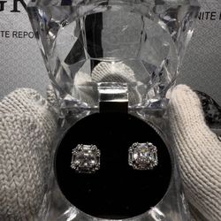 VSS Moissanite Diamond Square Earring