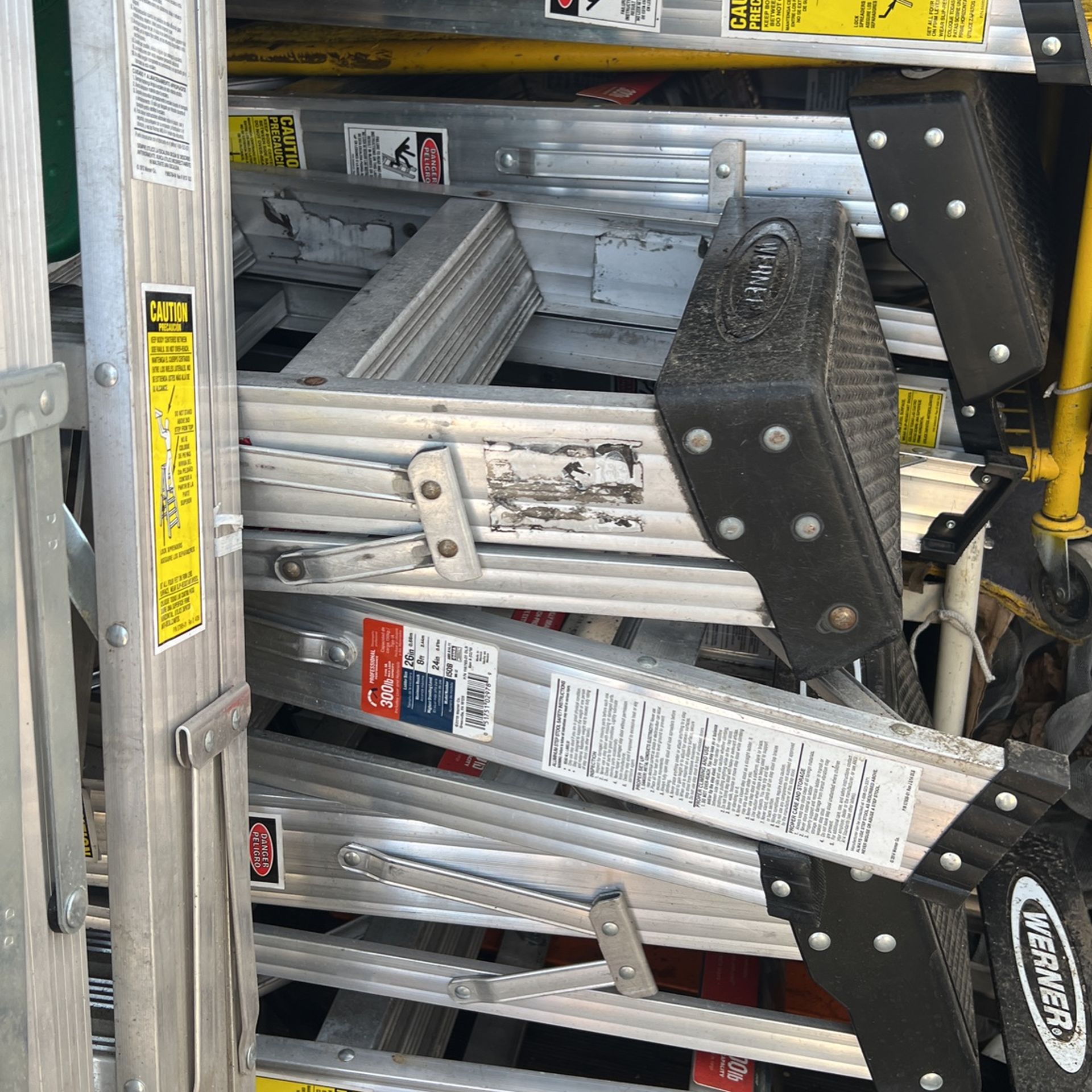 Escalera de dos pies 55 cada una