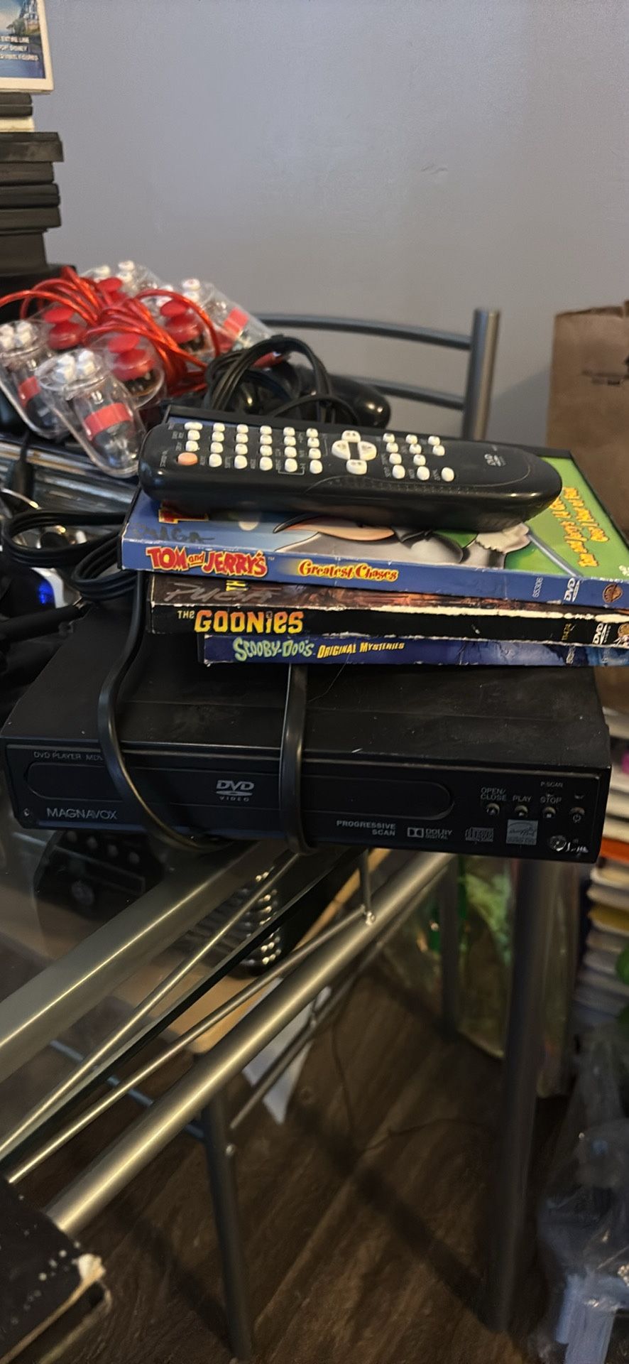 Working Dvd Player With Remote And Movies