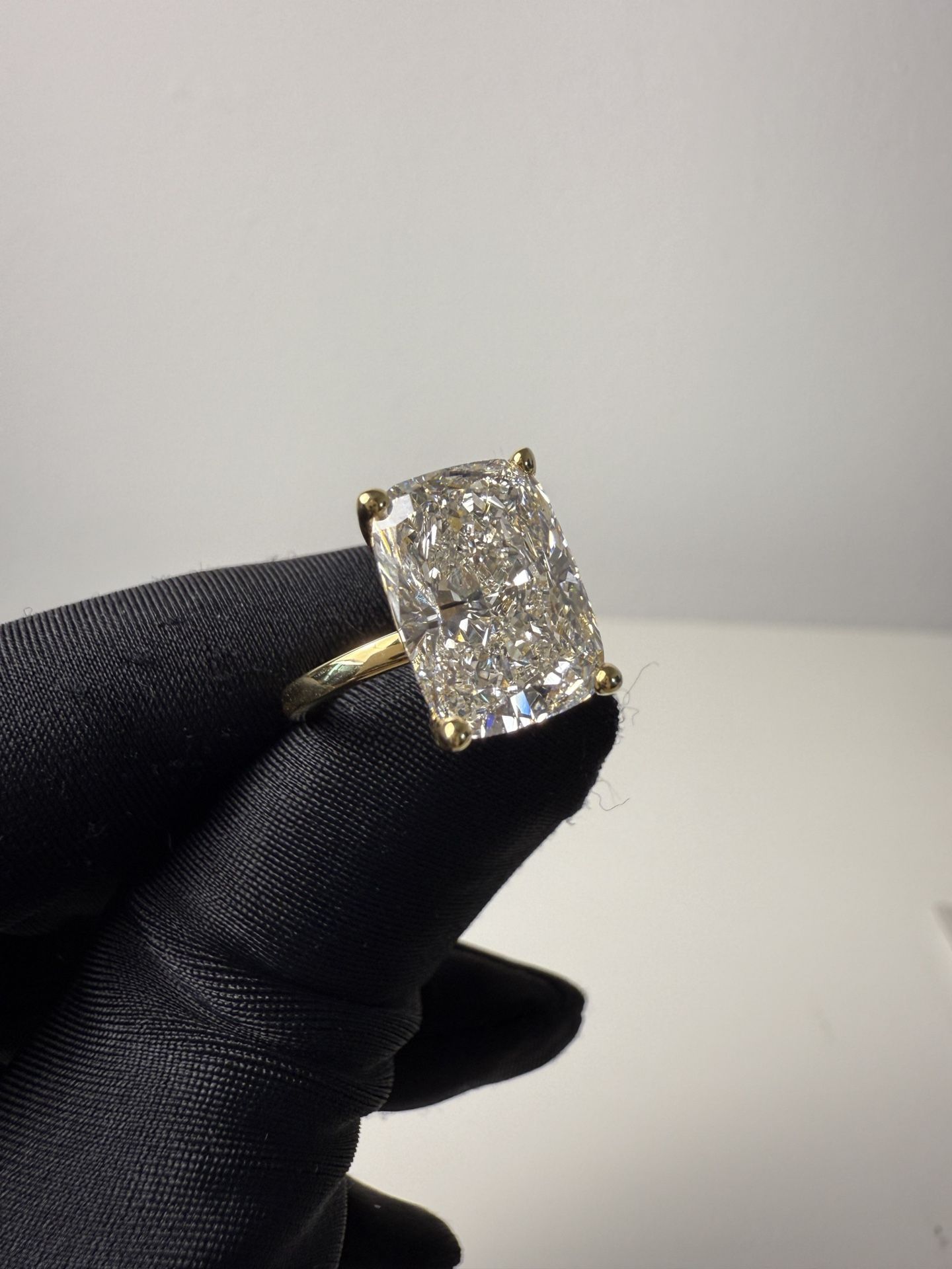 5.43CT IGI Certified Elongated Cushion Ring