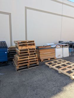 FREE pallets