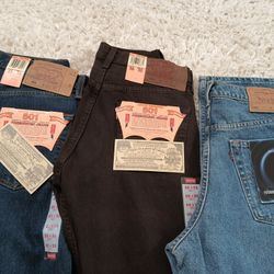 Ventiage Levi's  100 $ Each 