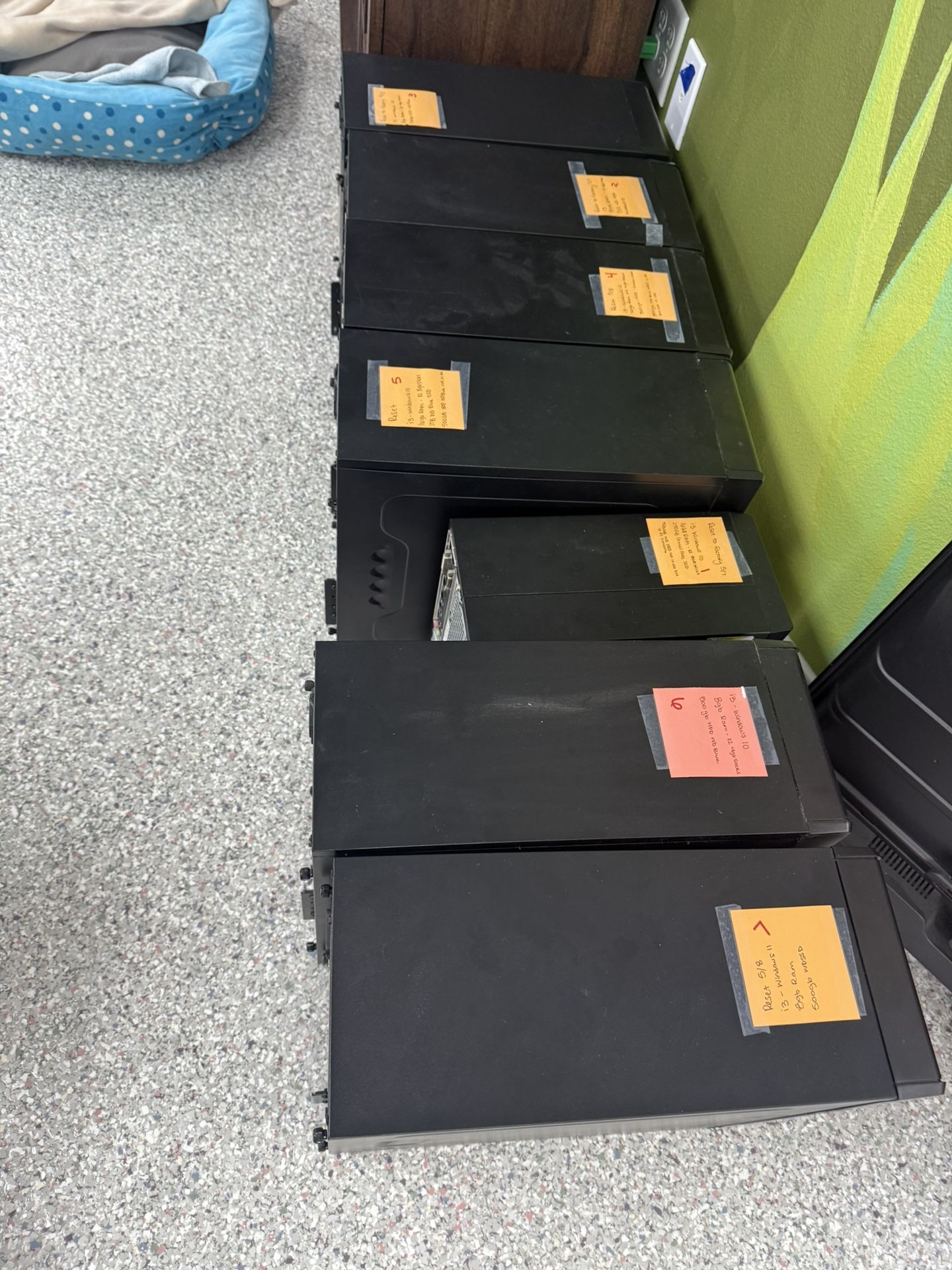 (6) DESKTOP PCS FOR SALE