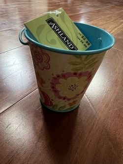 Mini Metal Bucket