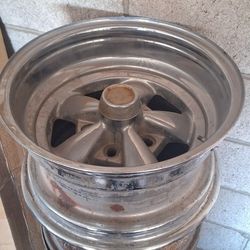 15x8 1 Only!! WHEEL.  Keystone Mag  Uni Lug. See Pics Good Used Condition. 35th Ave And McDowell Phx 