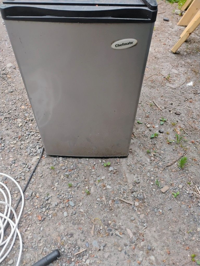 Mini Fridge