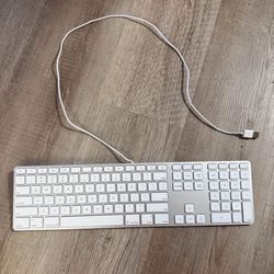 Apple - Magic Keyboard full size with Numeric Keypad - USB cord