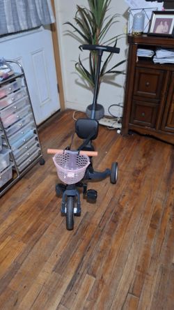 NEWYOO TRICYCLE FOR TODDLERS