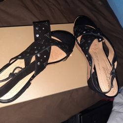 Ladies Shoes Size 8m