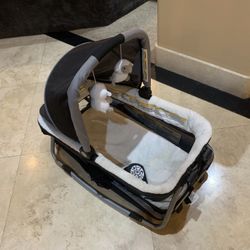 Baby Bassinet With Changing Table And Music . Great Condition $40 