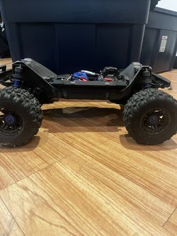 Traxxas Maxx V2 RC Car
