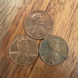 1982-D Pennies (3 Total) 3.1 G Each.