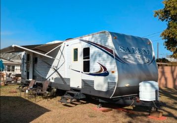 2012 Salem 32ft Travel Trailer