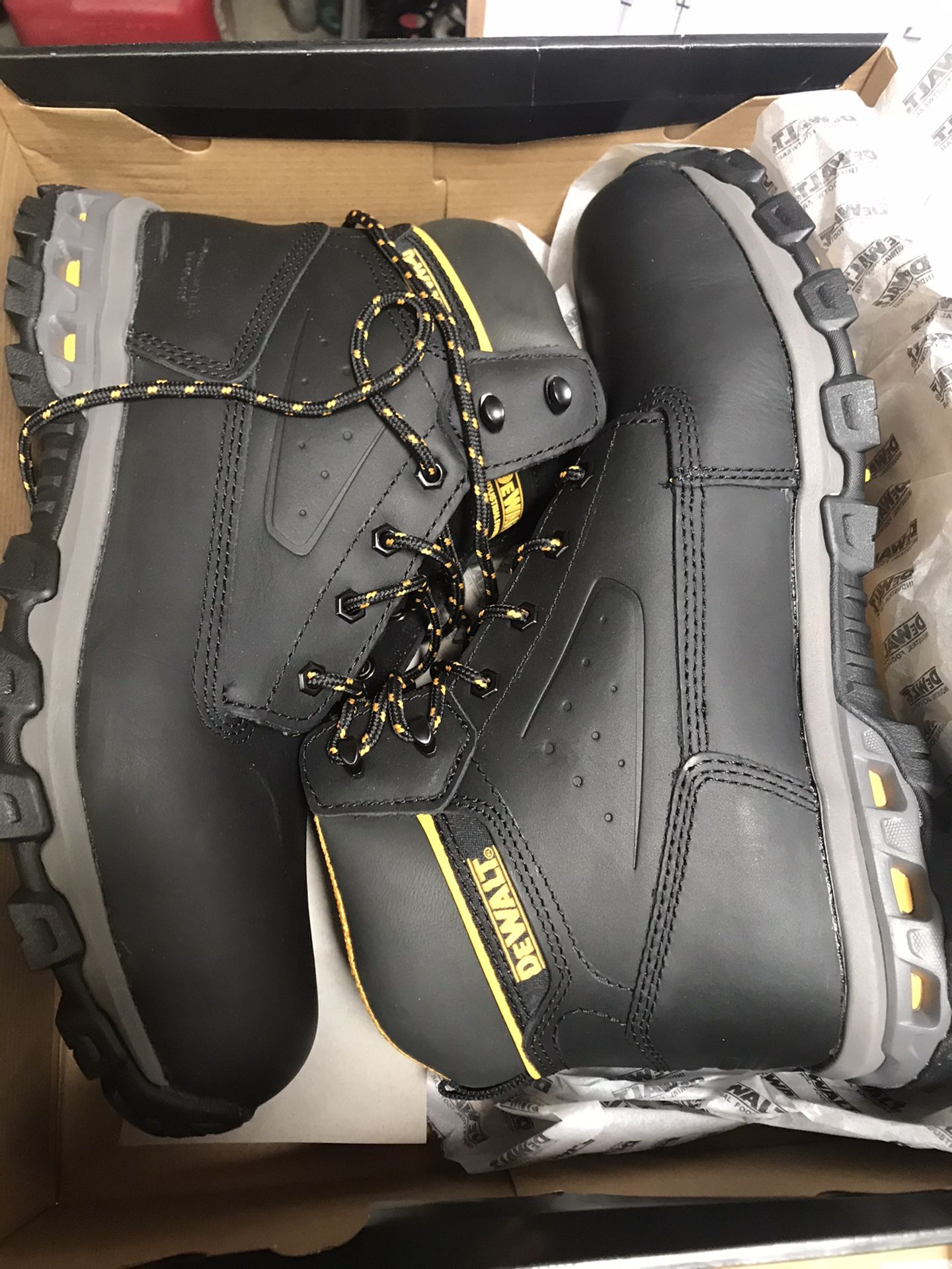 DEWALT Men's Halogen 6'' Work Boots - Steel Toe - Black Full Grain Size 13(M)