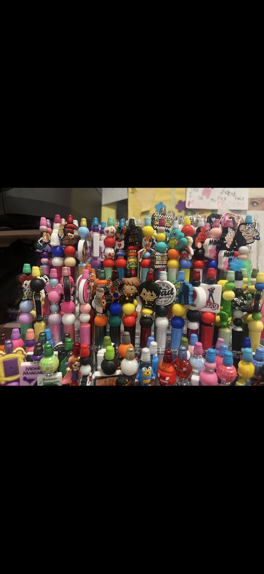 Pens MANY CHARACTERS/THEMES -BUY BULK DISCOUNT. great stocking stuffers!!!!