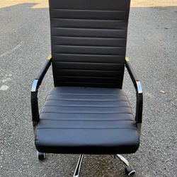 🔥Ribbed Office Desk Chair Mid-Back PU Leather Executive Conference Task Chair Adjustable Swivel Chair with Arms (Black)  💰$85  brand new in box  War