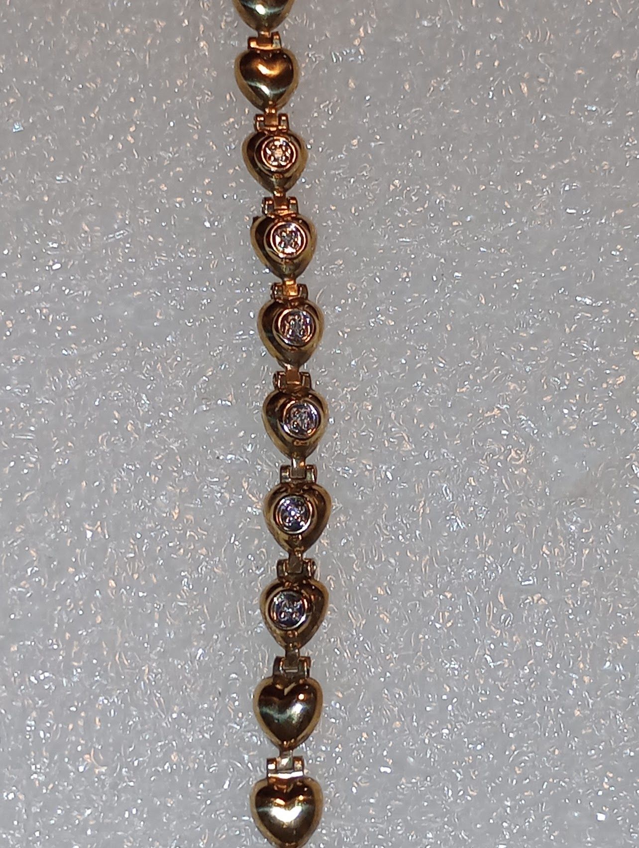 10k Gold Xoxo Hugs & Kisses 8 Inch Bracelet W/diamonds