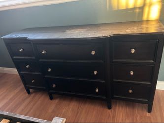 Nine-Drawer dresser