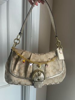 Coach ‘11 SoHo Pleated Sig Khaki/Gold Shoulder