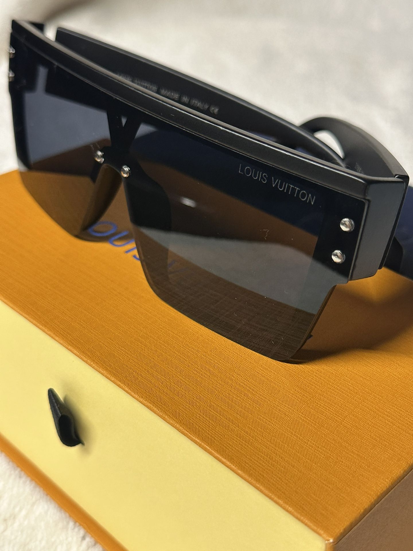 LV Sunglasses NEW!