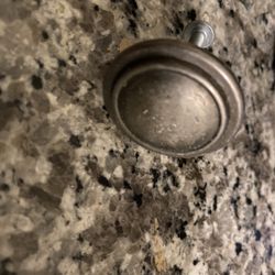 Drawer Knobs and Pulls
