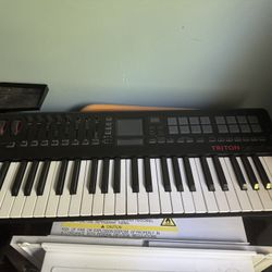 Keyboard Korg Triton Taktile 49 Keys