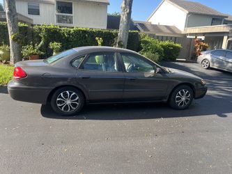 2015 Ford Taurus