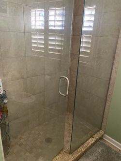 Glass Shower- Tub Enclosure