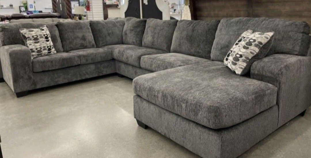 ‼️Smoke Sectional Oversized Ashley Brand New ‼️