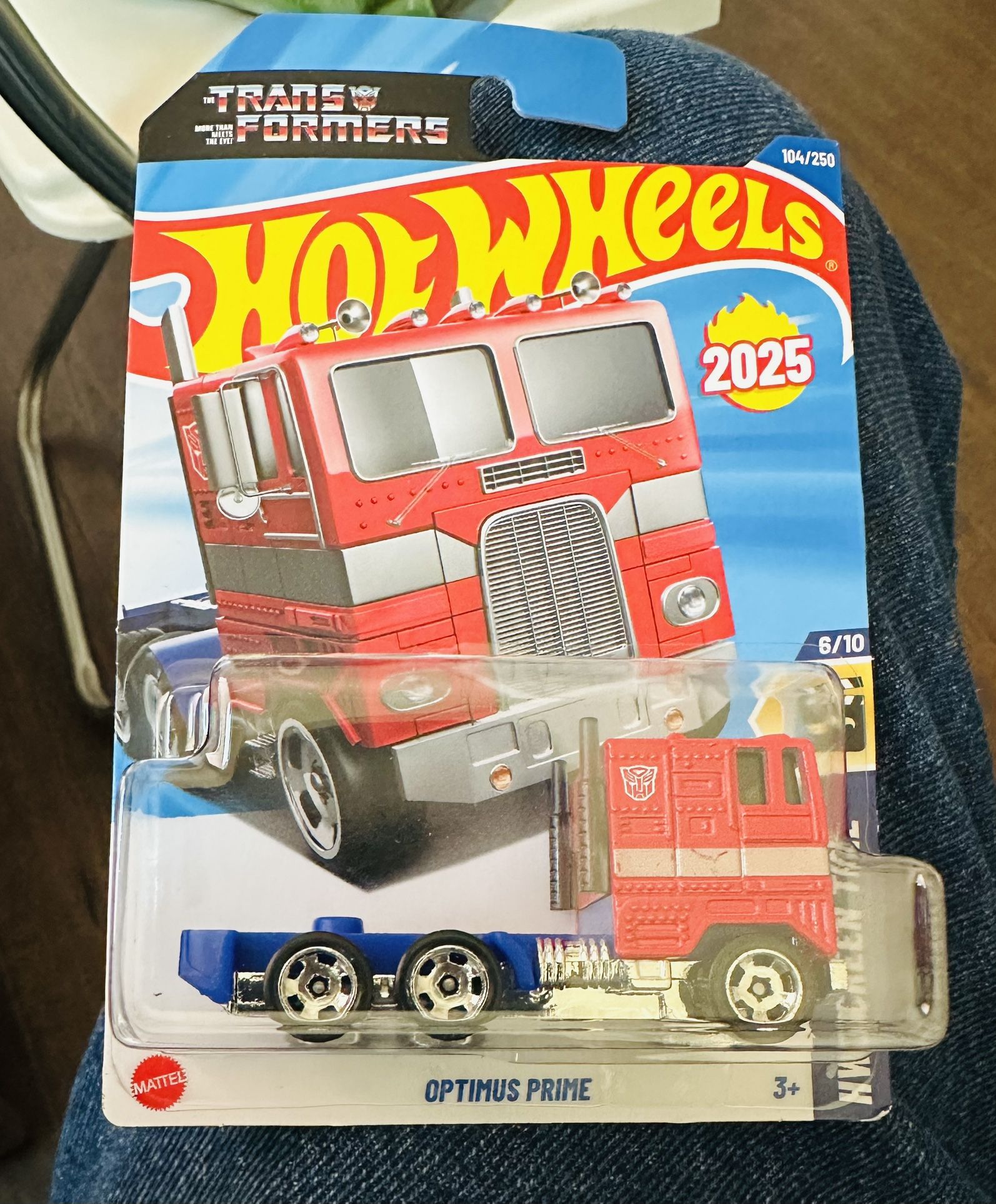 Hot Wheels Optimus Prime