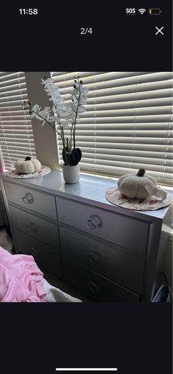 Bedroom set