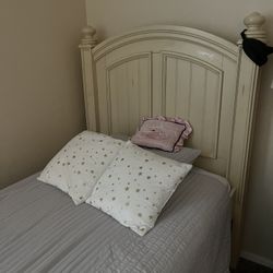 Girl Bed Twin Size