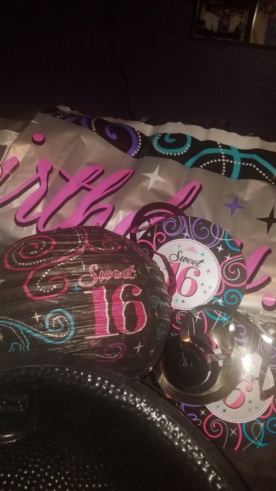 Sweet 16 Decorations