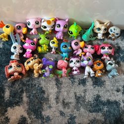 Huge Littlest Pet Shop Lot With Accessories 