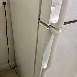 GE refrigerator