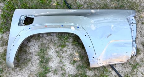 2016 - 2023 Toyota Tacoma TRD Left Bed Side Panel / Quarter Panel