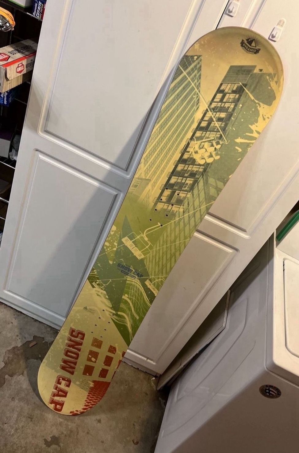 New Snowboard Never used new board 156 cm approximately